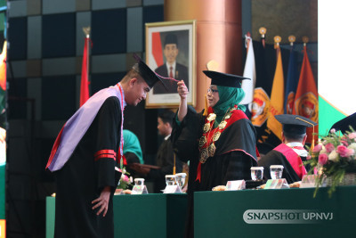 wisuda yang ke - 62 UPN Veteran Jakarta