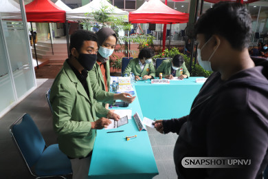 Proses Vaksinasi Dosis Tahap Dua Kemendikbud Ristek dengan UPNVJ